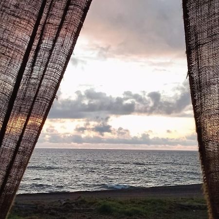 Cabanas & Hostal Tojika Hanga Roa Ngoại thất bức ảnh