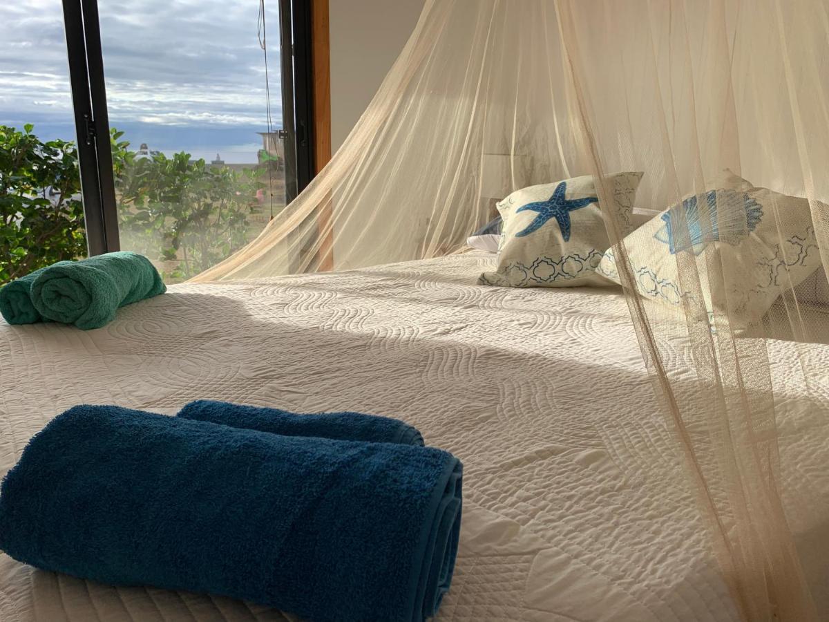 Cabanas & Hostal Tojika Hanga Roa Ngoại thất bức ảnh