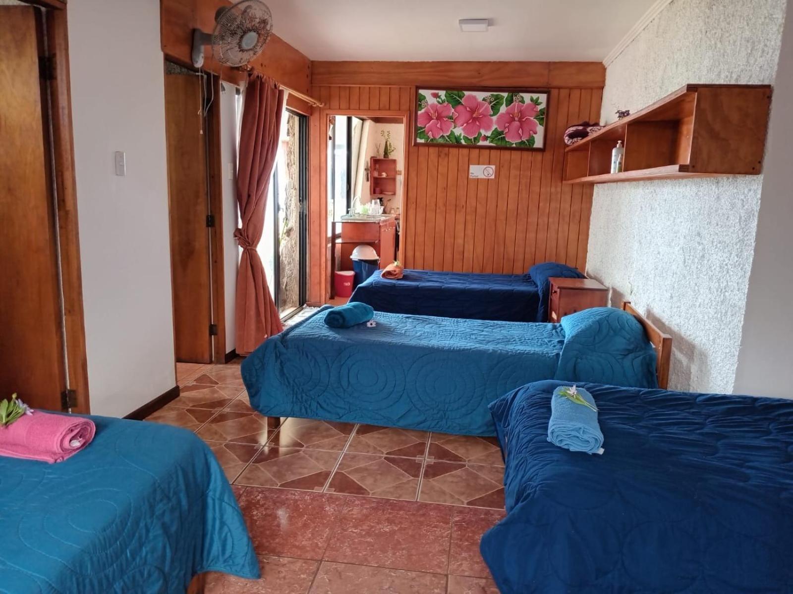 Cabanas & Hostal Tojika Hanga Roa Ngoại thất bức ảnh