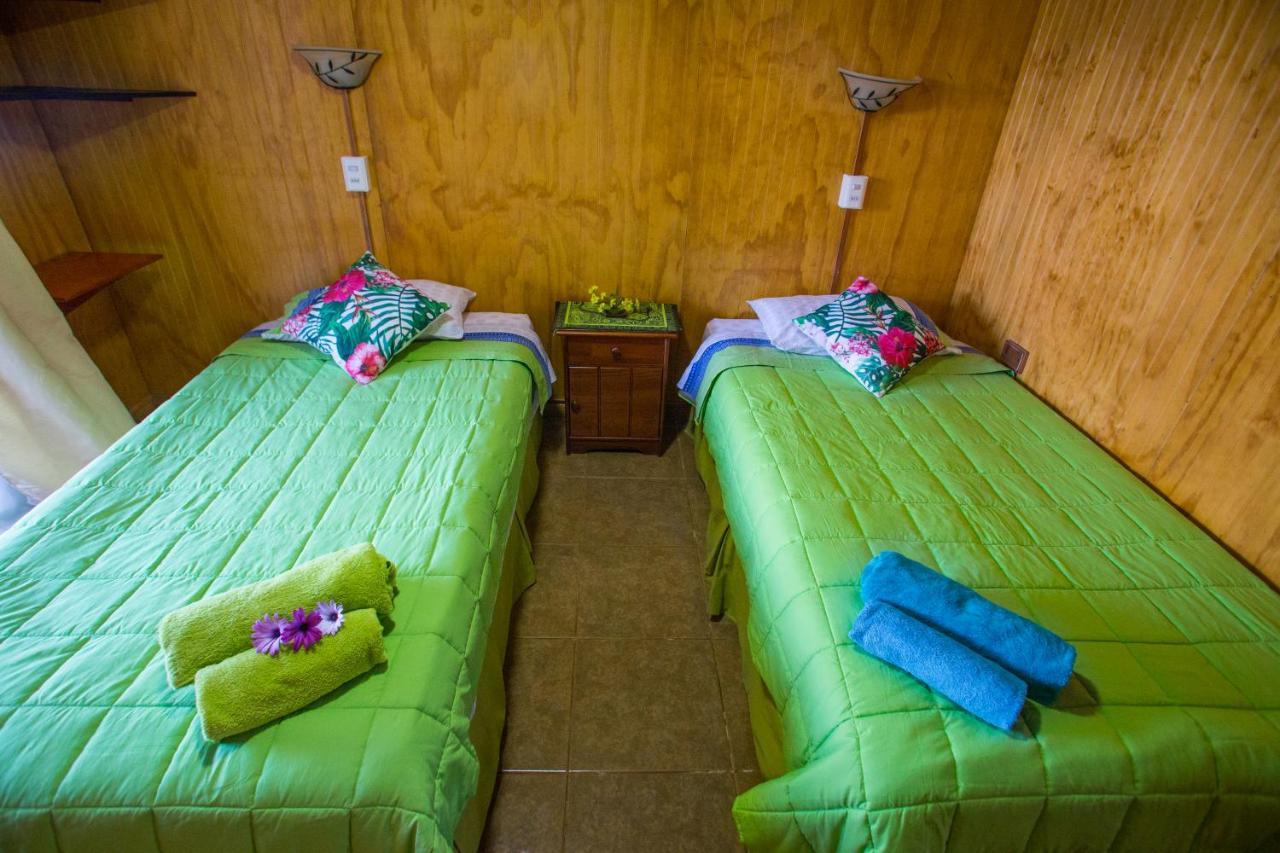 Cabanas & Hostal Tojika Hanga Roa Ngoại thất bức ảnh